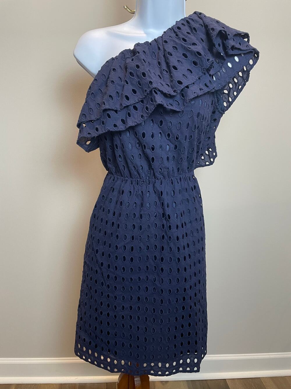 Chelsea & Theodore Navy One‑Shoulder Eyelet Dress Size M Cotton NWT